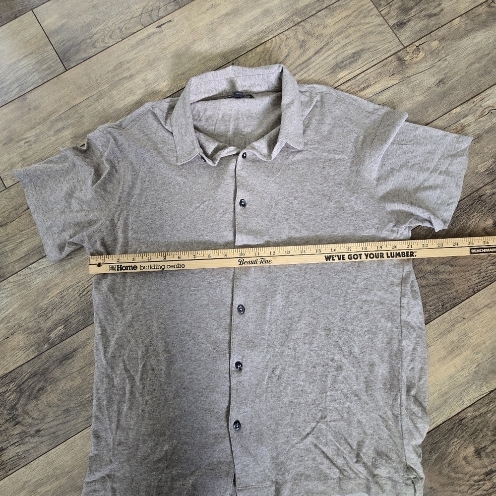 Banana Republic Men's Beige Large Short Sleeve Button Up Shirt - Picture 12 of 13